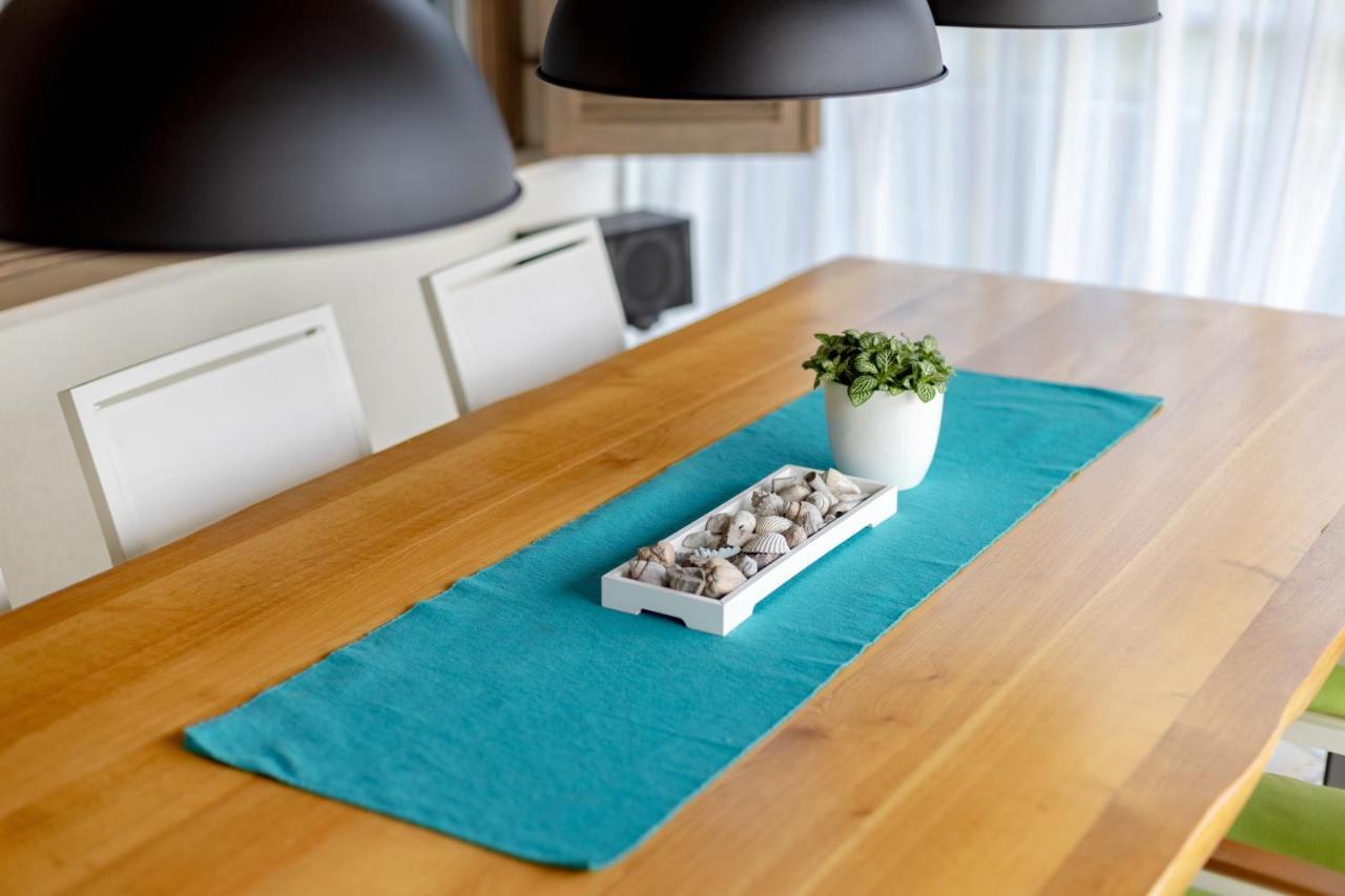 Residence Pecek Новиград Екстериор снимка