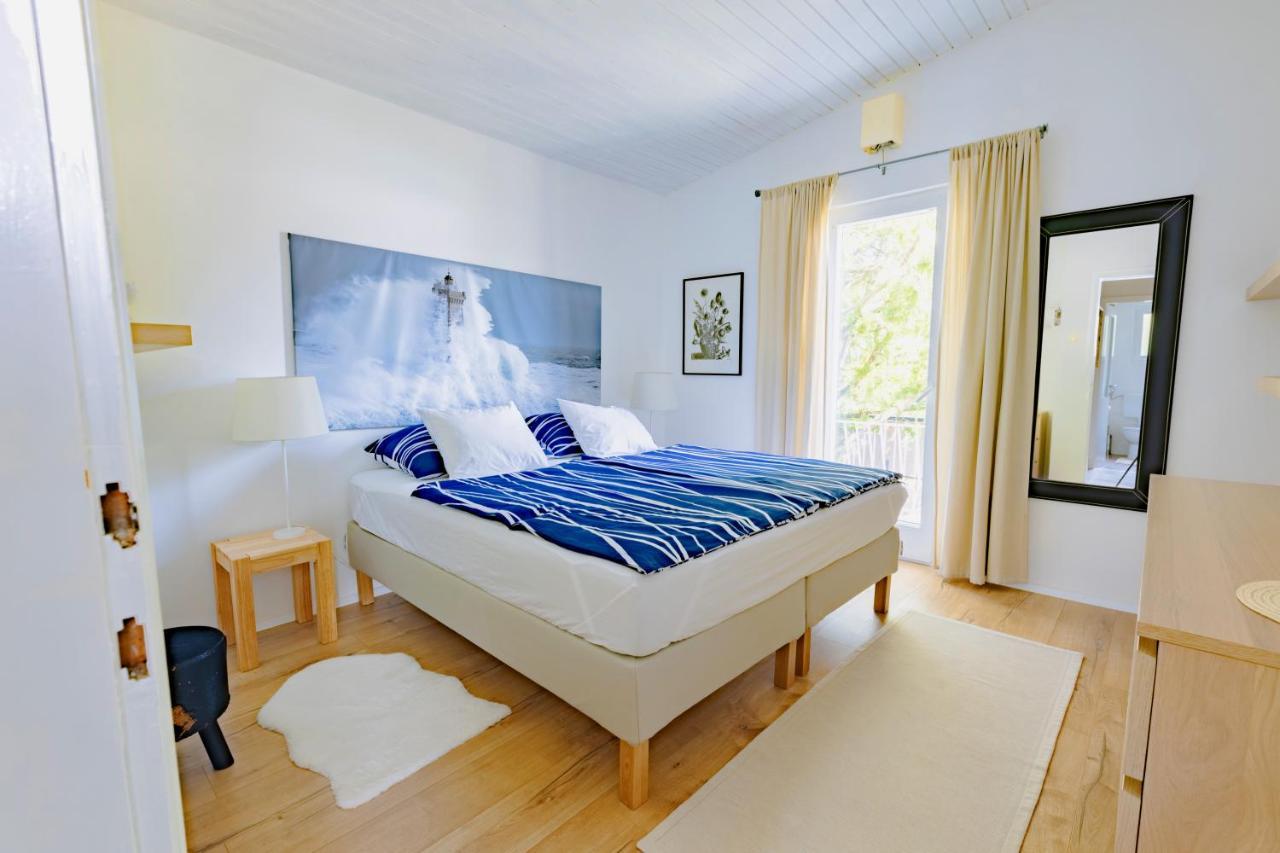 Residence Pecek Новиград Екстериор снимка