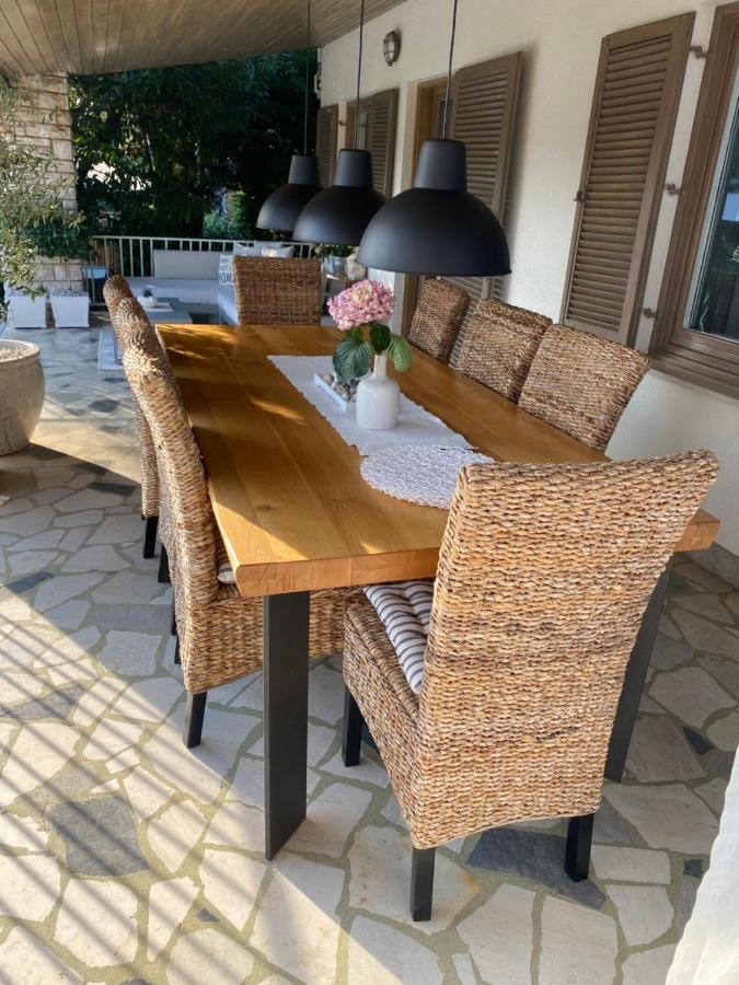 Residence Pecek Новиград Екстериор снимка